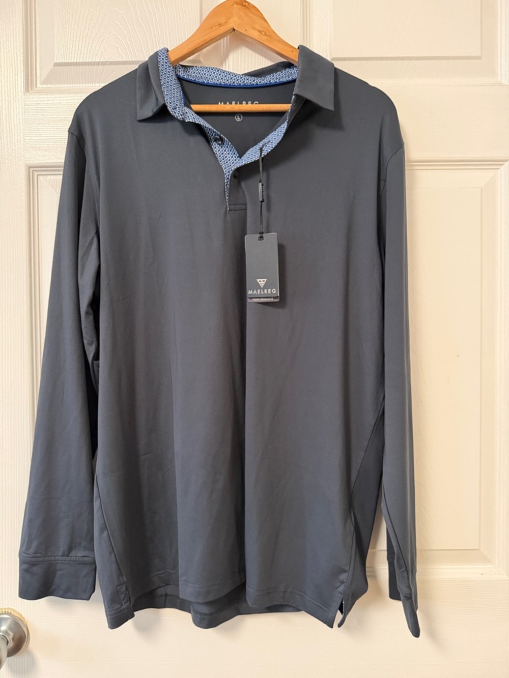 Long-Sleeve Polo in Charcoal          4/4